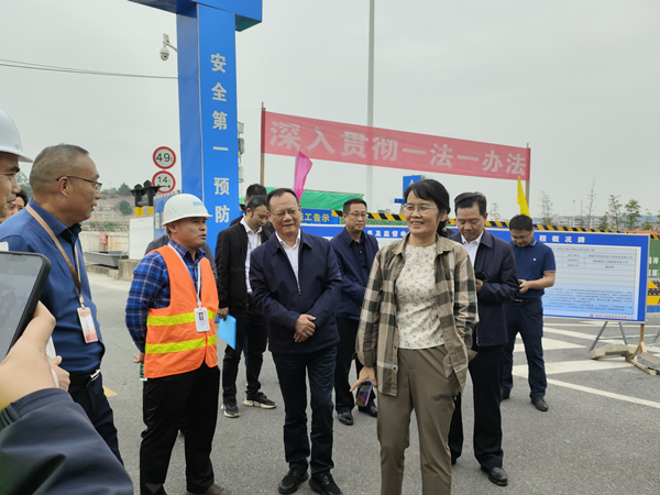 005-600.jpg 005-600.jpg