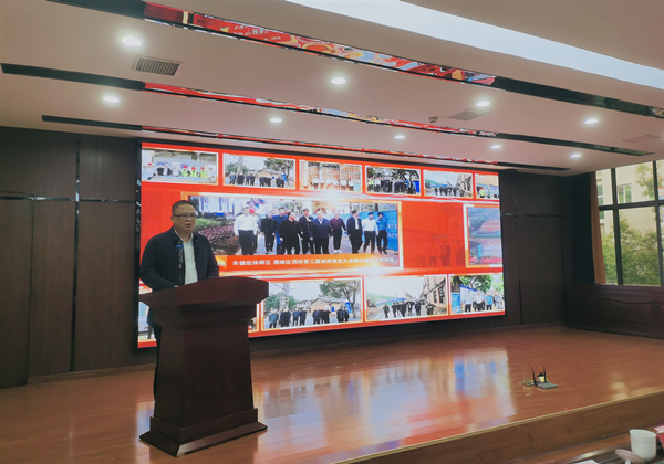 黃總_600.jpg 黃總_600.jpg